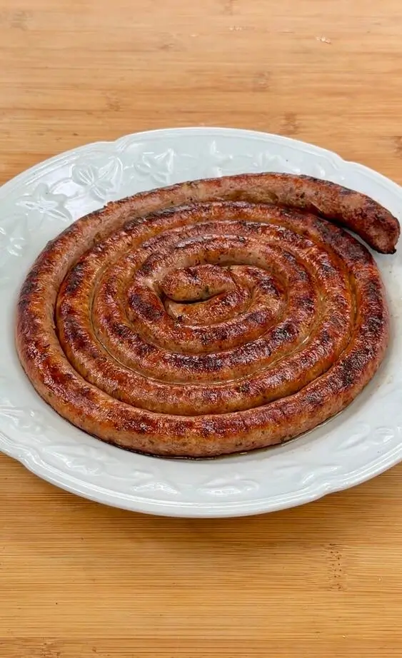 Вкусни сандвичи с домашни питки и Майсторски карнак Родопа Троян